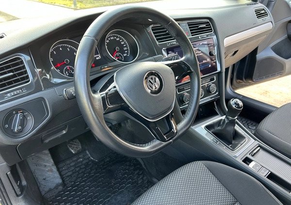 Volkswagen Golf cena 47900 przebieg: 124000, rok produkcji 2019 z Konin małe 79